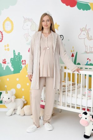 Bej Renkli Dantel Detaylı, Erdeniz 3442 Desenli Jakarlı Sabahlıklı 3lü Lohusa Hamile Pijama Takımı Bej Renkli Dantel Detaylı, Erdeniz 3442 Desenli Jakarlı Sabahlıklı 3lü Lohusa Hamile Pijama Takımı